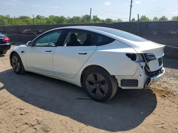 5YJ3E1EA8PF510212 2023 TESLA MODEL 3 - Image 2
