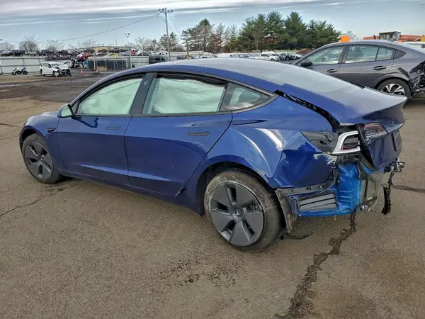 5YJ3E1EA8PF513322 2023 TESLA MODEL 3 - Image 2