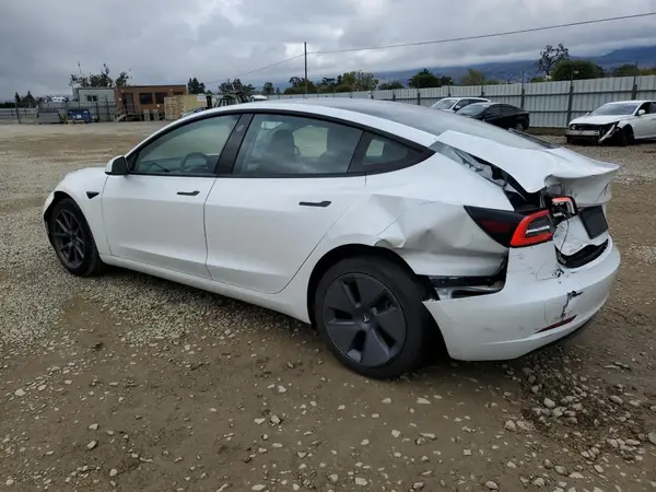 5YJ3E1EA8PF542030 2023 TESLA MODEL 3 - Image 2