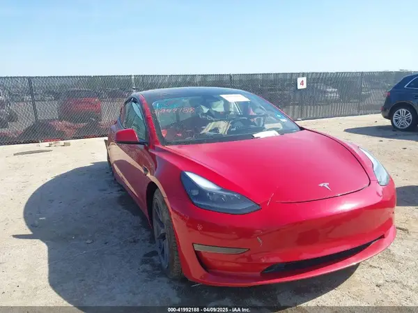 5YJ3E1EA8PF545137 2023 TESLA MODEL 3 - Image 1
