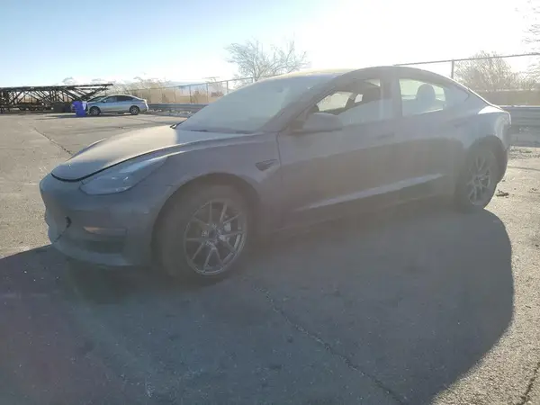 5YJ3E1EA8PF545672 2023 TESLA MODEL 3 - Image 1