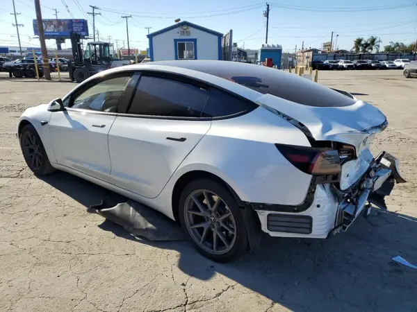 5YJ3E1EA8PF552184 2023 TESLA MODEL 3 - Image 2