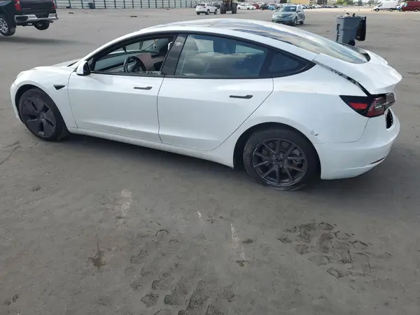 5YJ3E1EA8PF553061 2023 TESLA MODEL 3 - Image 2