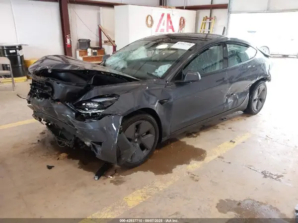 5YJ3E1EA8PF554601 2023 TESLA MODEL 3 - Image 2