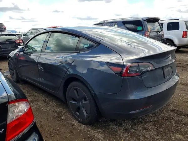 5YJ3E1EA8PF554775 2023 TESLA MODEL 3 - Image 2
