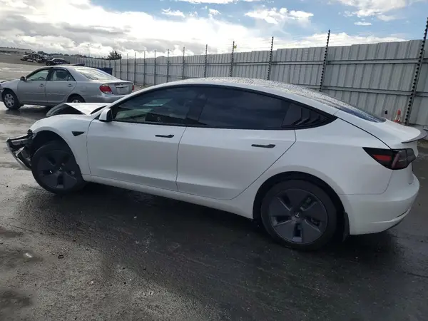 5YJ3E1EA8PF556901 2023 TESLA MODEL 3 - Image 2