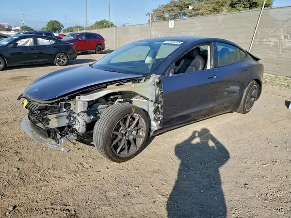 5YJ3E1EA8PF556963 2023 TESLA MODEL 3 - Image 1