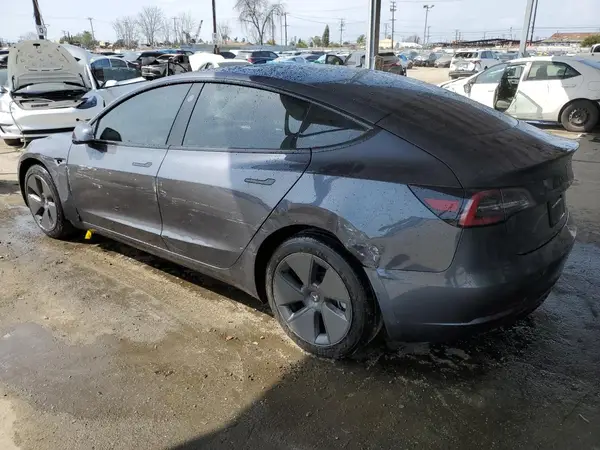 5YJ3E1EA8PF563007 2023 TESLA MODEL 3 - Image 2