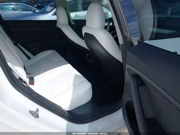 5YJ3E1EA8PF563380 2023 TESLA MODEL 3 - Image 8