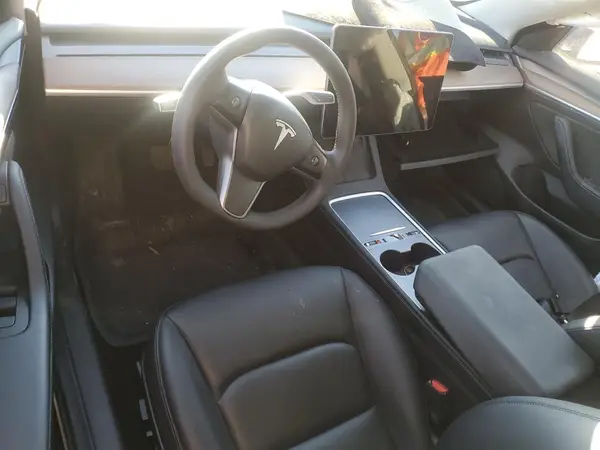 5YJ3E1EA8PF563654 2023 TESLA MODEL 3 - Image 8