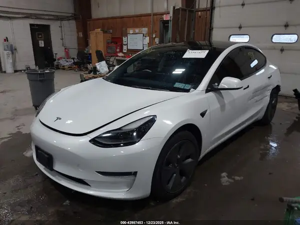 5YJ3E1EA8PF567333 2023 TESLA MODEL 3 - Image 2