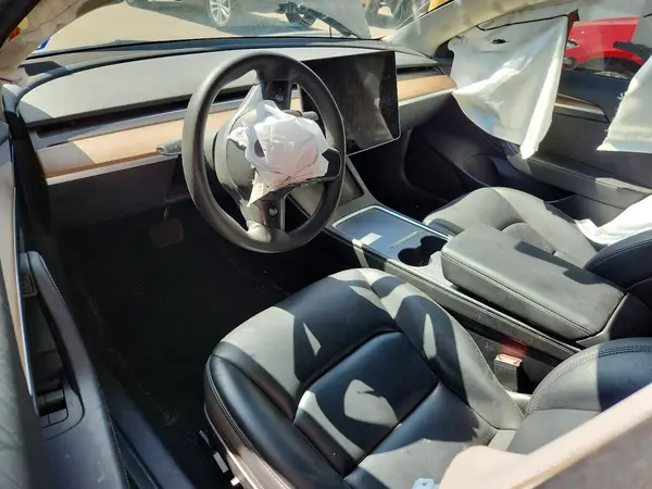 5YJ3E1EA8PF568949 2023 TESLA MODEL 3 - Image 8