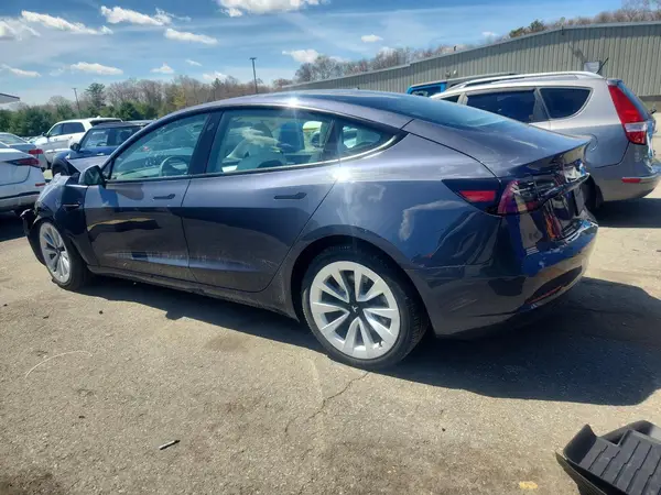 5YJ3E1EA8PF571074 2023 TESLA MODEL 3 - Image 2