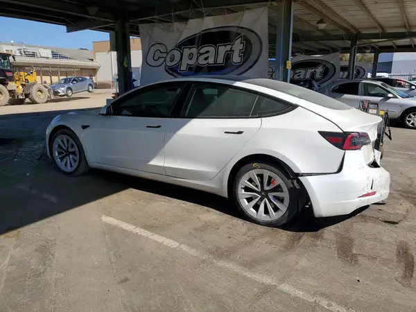 5YJ3E1EA8PF573648 2023 TESLA MODEL 3 - Image 2