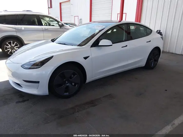 5YJ3E1EA8PF574654 2023 TESLA MODEL 3 - Image 2