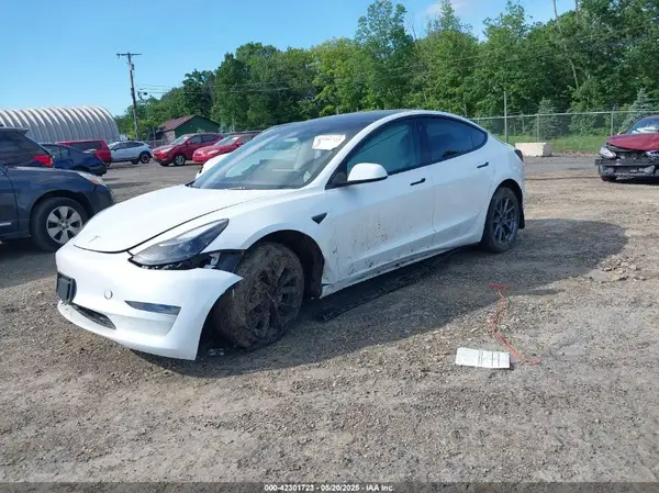 5YJ3E1EA8PF575061 2023 TESLA MODEL 3 - Image 2