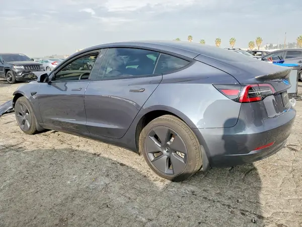 5YJ3E1EA8PF576193 2023 TESLA MODEL 3 - Image 2