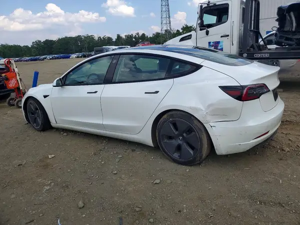 5YJ3E1EA8PF576758 2023 TESLA MODEL 3 - Image 2