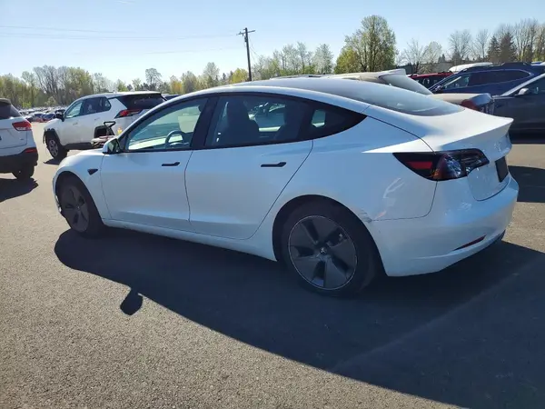 5YJ3E1EA8PF576761 2023 TESLA MODEL 3 - Image 2