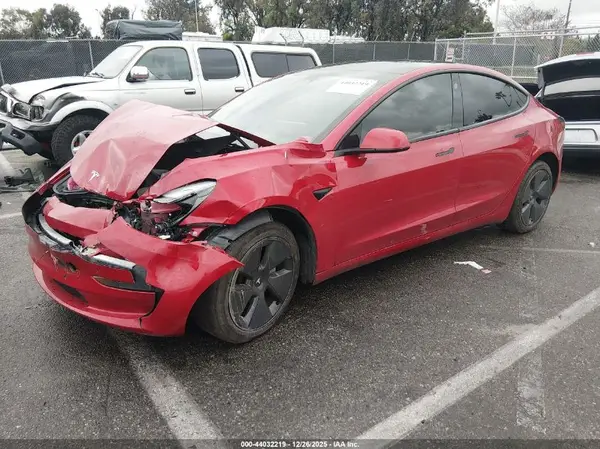 5YJ3E1EA8PF577828 2023 TESLA MODEL 3 - Image 2