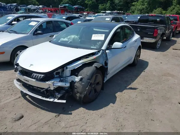 5YJ3E1EA8PF578025 2023 TESLA MODEL 3 - Image 2