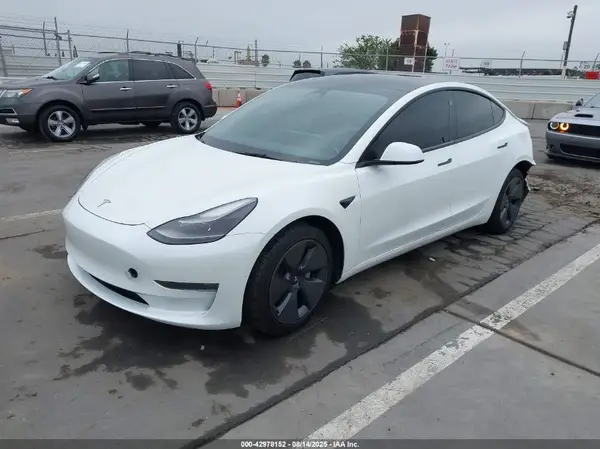 5YJ3E1EA8PF578283 2023 TESLA MODEL 3 - Image 2