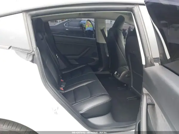 5YJ3E1EA8PF578283 2023 TESLA MODEL 3 - Image 8