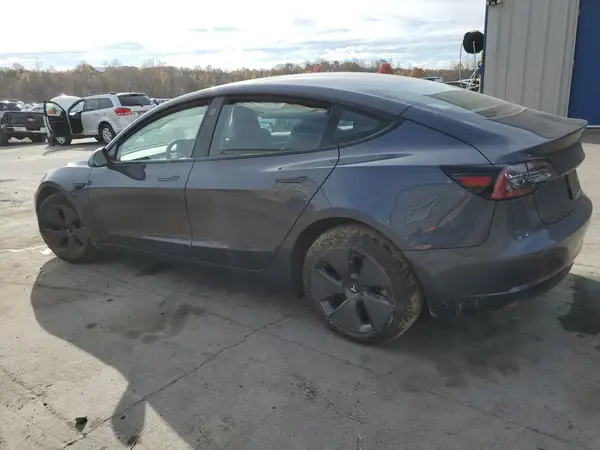 5YJ3E1EA8PF579868 2023 TESLA MODEL 3 - Image 2