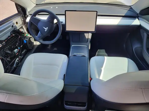 5YJ3E1EA8PF580390 2023 TESLA MODEL 3 - Image 8
