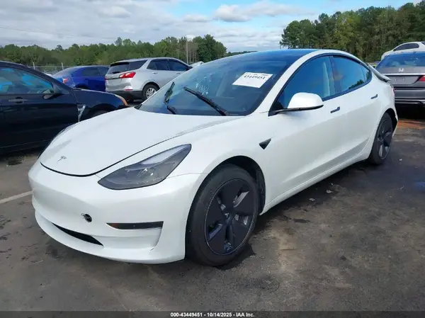 5YJ3E1EA8PF581989 2023 TESLA MODEL 3 - Image 2