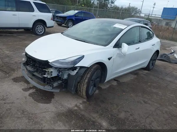 5YJ3E1EA8PF582141 2023 TESLA MODEL 3 - Image 2