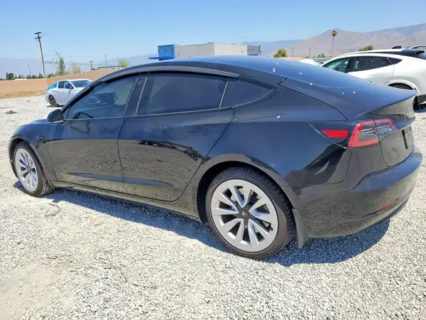 5YJ3E1EA8PF585511 2023 TESLA MODEL 3 - Image 2