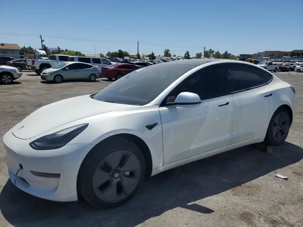 5YJ3E1EA8PF588599 2023 TESLA MODEL 3 - Image 1