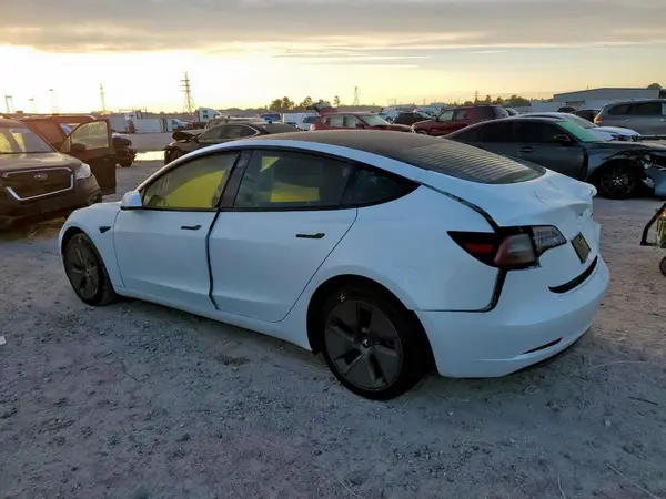5YJ3E1EA8PF590482 2023 TESLA MODEL 3 - Image 2