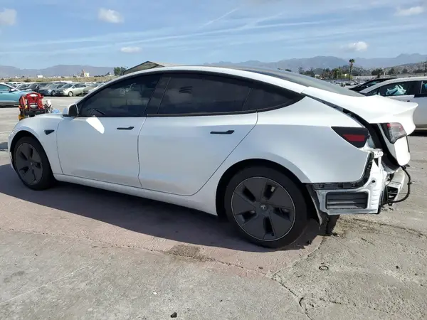 5YJ3E1EA8PF594371 2023 TESLA MODEL 3 - Image 2