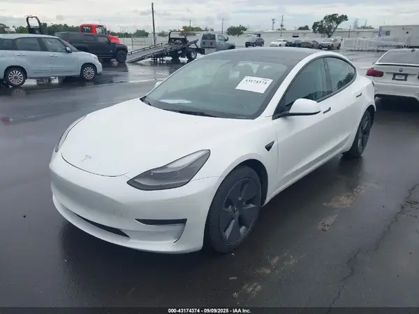 5YJ3E1EA8PF596699 2023 TESLA MODEL 3 - Image 2