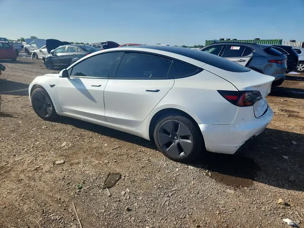 5YJ3E1EA8PF601982 2023 TESLA MODEL 3 - Image 2