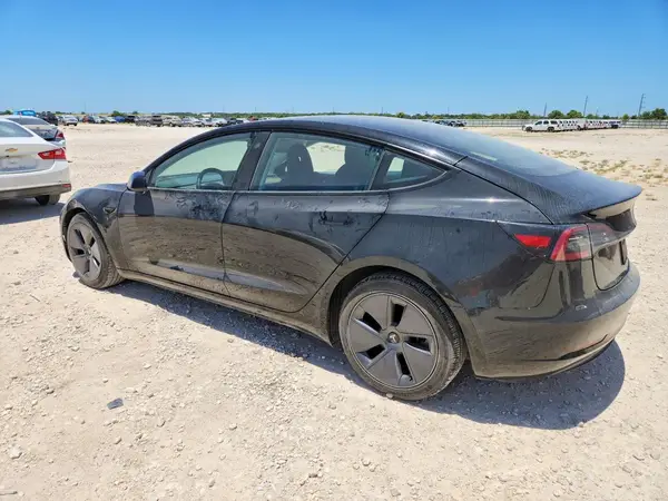 5YJ3E1EA8PF607054 2023 TESLA MODEL 3 - Image 2