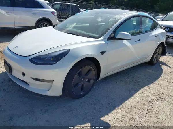 5YJ3E1EA8PF607247 2023 TESLA MODEL 3 - Image 2