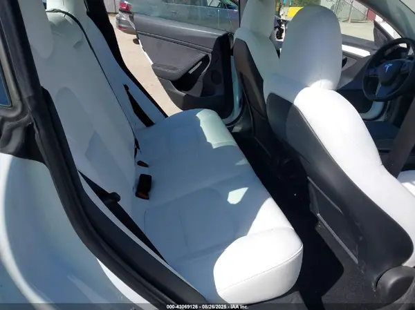 5YJ3E1EA8PF607247 2023 TESLA MODEL 3 - Image 8