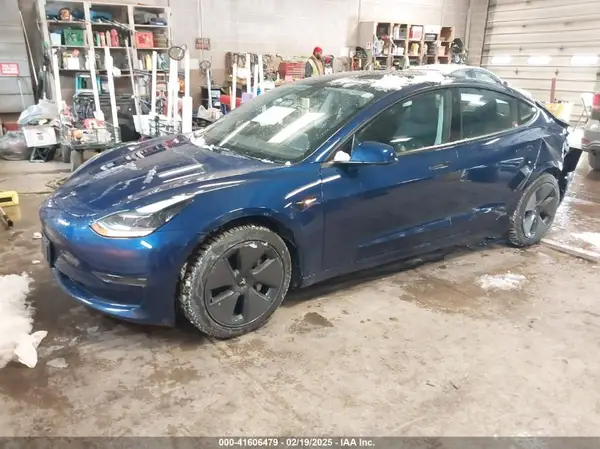 5YJ3E1EA8PF607328 2023 TESLA MODEL 3 - Image 2