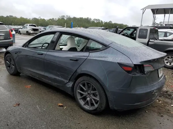 5YJ3E1EA8PF607653 2023 TESLA MODEL 3 - Image 2