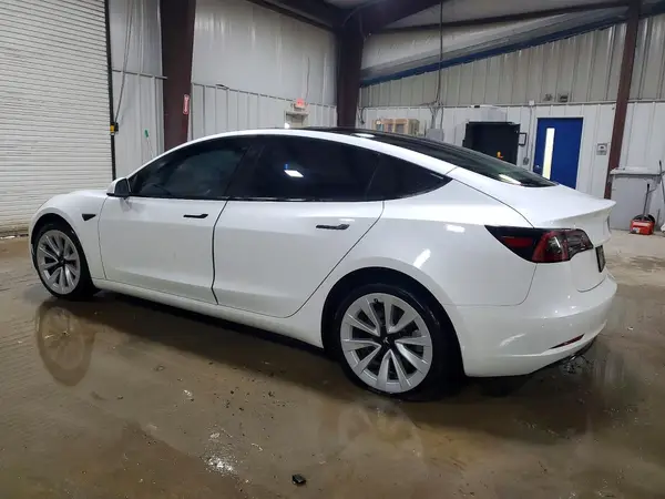 5YJ3E1EA8PF609449 2023 TESLA MODEL 3 - Image 2