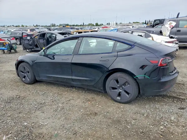 5YJ3E1EA8PF609807 2023 TESLA MODEL 3 - Image 2