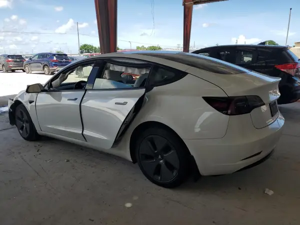 5YJ3E1EA8PF614568 2023 TESLA MODEL 3 - Image 2