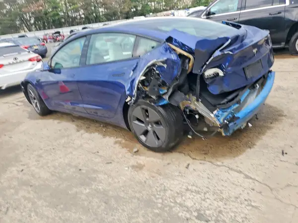 5YJ3E1EA8PF614909 2023 TESLA MODEL 3 - Image 2