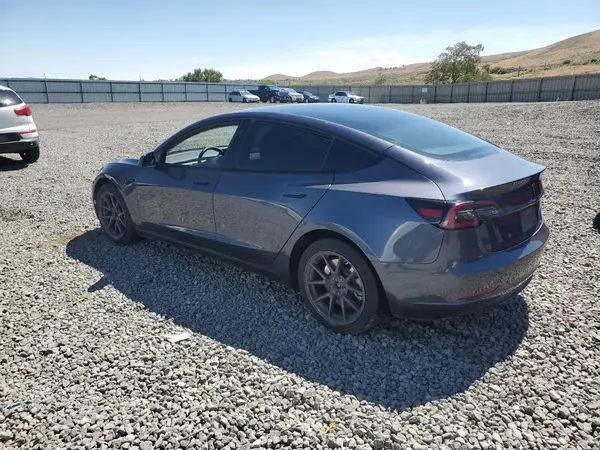5YJ3E1EA8PF615073 2023 TESLA MODEL 3 - Image 2