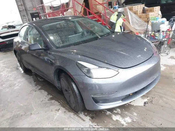 5YJ3E1EA8PF619706 2023 TESLA MODEL 3 - Image 1