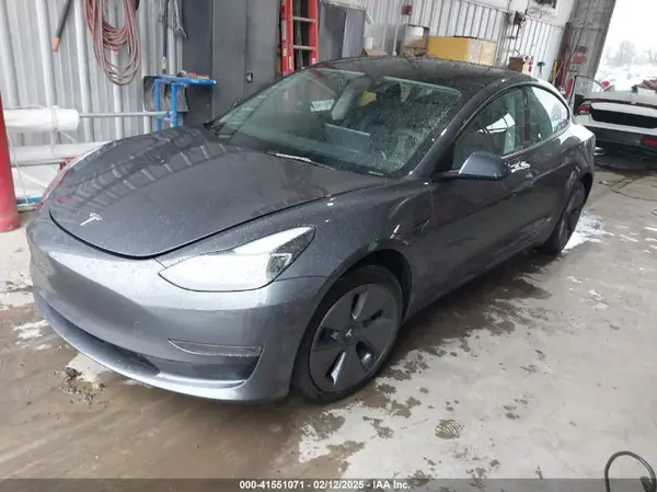 5YJ3E1EA8PF619706 2023 TESLA MODEL 3 - Image 2