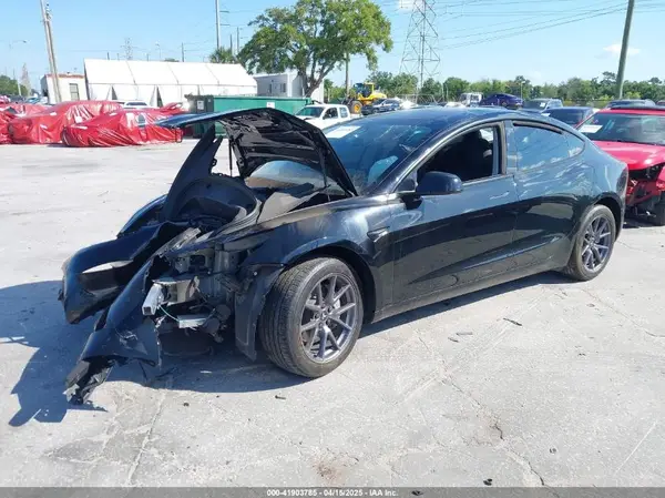 5YJ3E1EA8PF620239 2023 TESLA MODEL 3 - Image 2